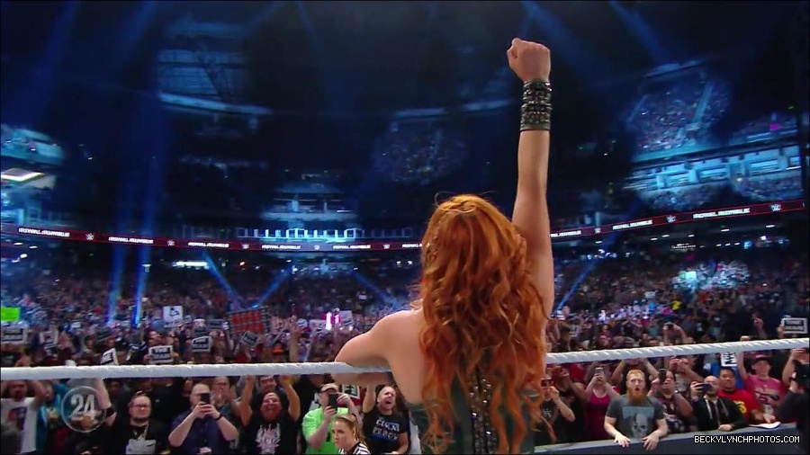 Becky_Lynch_-_The_Man_mp4_002481300.jpg