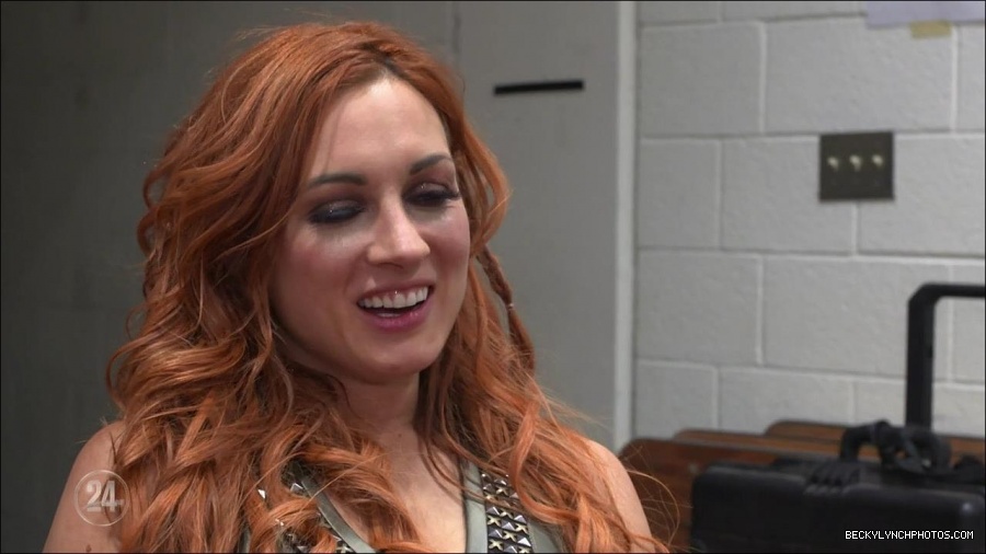 Becky_Lynch_-_The_Man_mp4_002496500.jpg