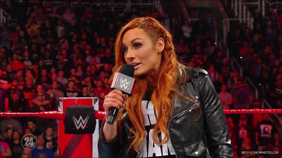 Becky_Lynch_-_The_Man_mp4_002561700.jpg