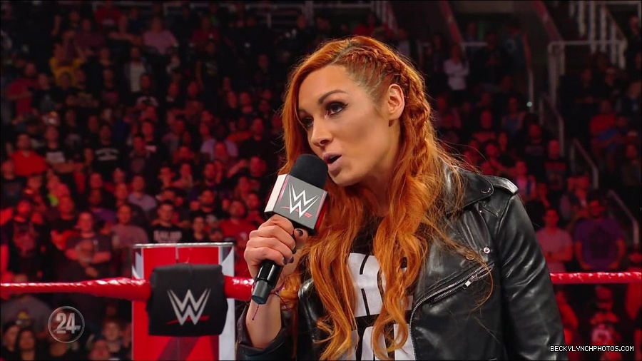 Becky_Lynch_-_The_Man_mp4_002562900.jpg