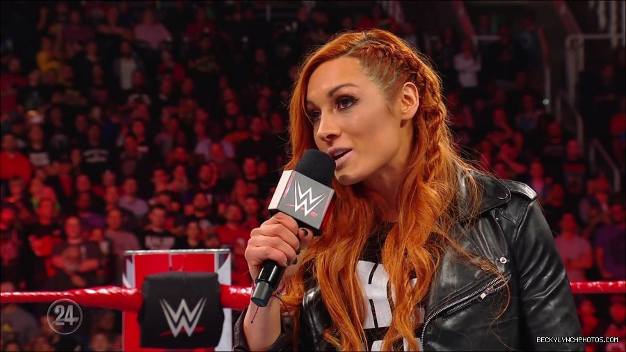 Becky_Lynch_-_The_Man_mp4_002564500.jpg