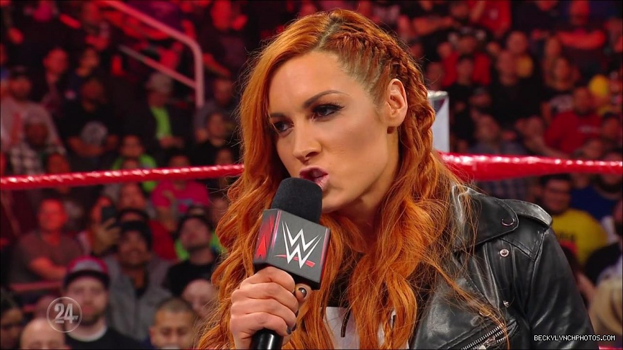 Becky_Lynch_-_The_Man_mp4_002569700.jpg