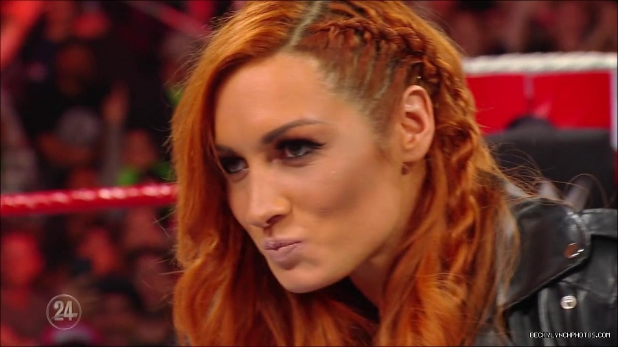 Becky_Lynch_-_The_Man_mp4_002572500.jpg