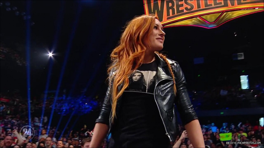 Becky_Lynch_-_The_Man_mp4_002669900.jpg