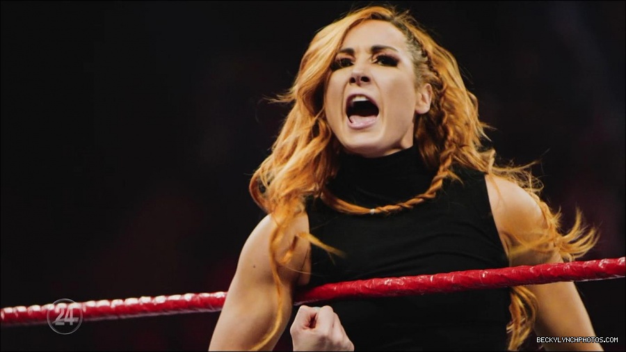 Becky_Lynch_-_The_Man_mp4_002731900.jpg