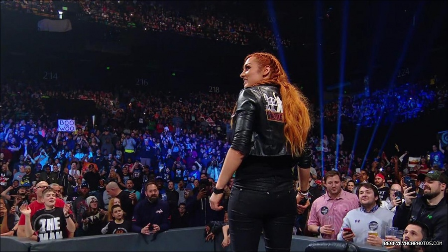 Becky_Lynch_-_The_Man_mp4_002760300.jpg