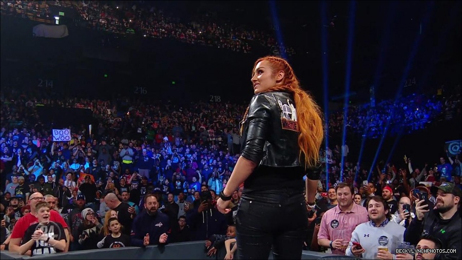 Becky_Lynch_-_The_Man_mp4_002761100.jpg