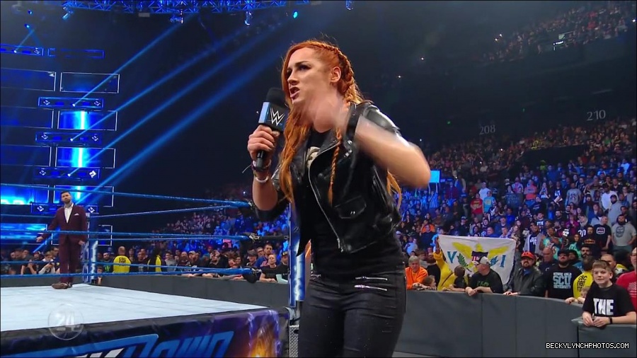 Becky_Lynch_-_The_Man_mp4_002764700.jpg