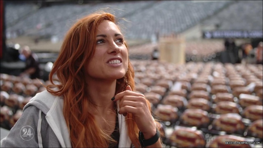 Becky_Lynch_-_The_Man_mp4_002816800.jpg