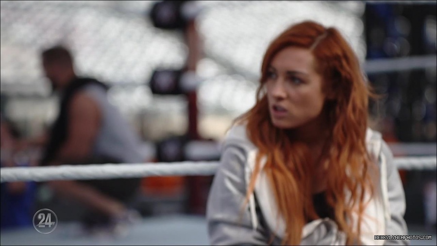 Becky_Lynch_-_The_Man_mp4_002834800.jpg