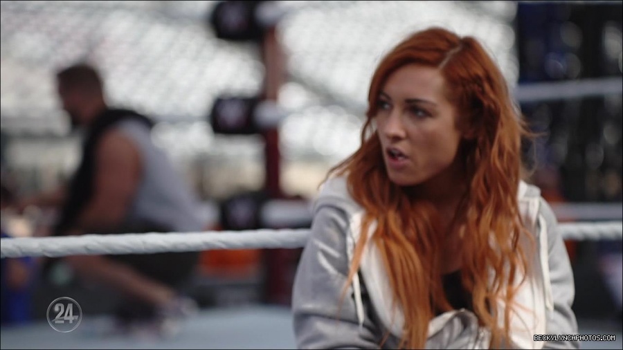 Becky_Lynch_-_The_Man_mp4_002835200.jpg