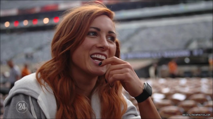 Becky_Lynch_-_The_Man_mp4_002851200.jpg