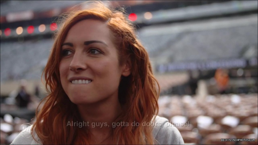 Becky_Lynch_-_The_Man_mp4_002885600.jpg