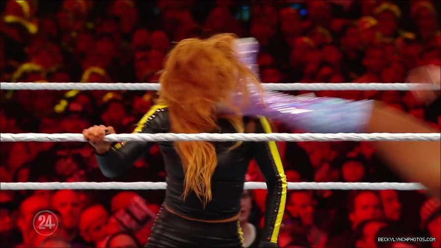 Becky_Lynch_-_The_Man_mp4_003162633.jpg