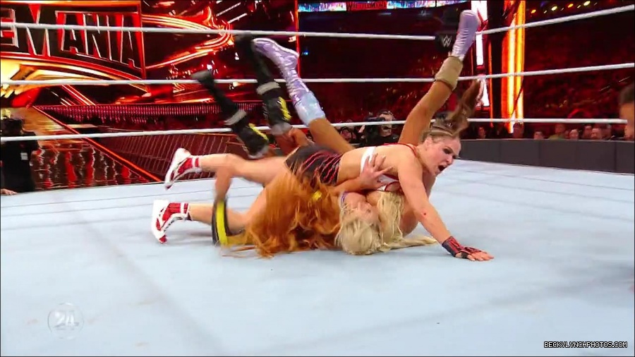 Becky_Lynch_-_The_Man_mp4_003207033.jpg