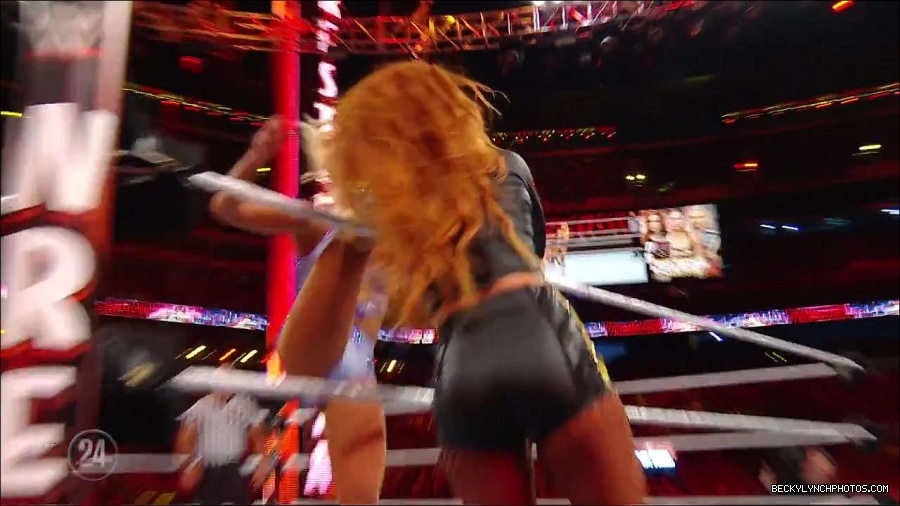 Becky_Lynch_-_The_Man_mp4_003248533.jpg