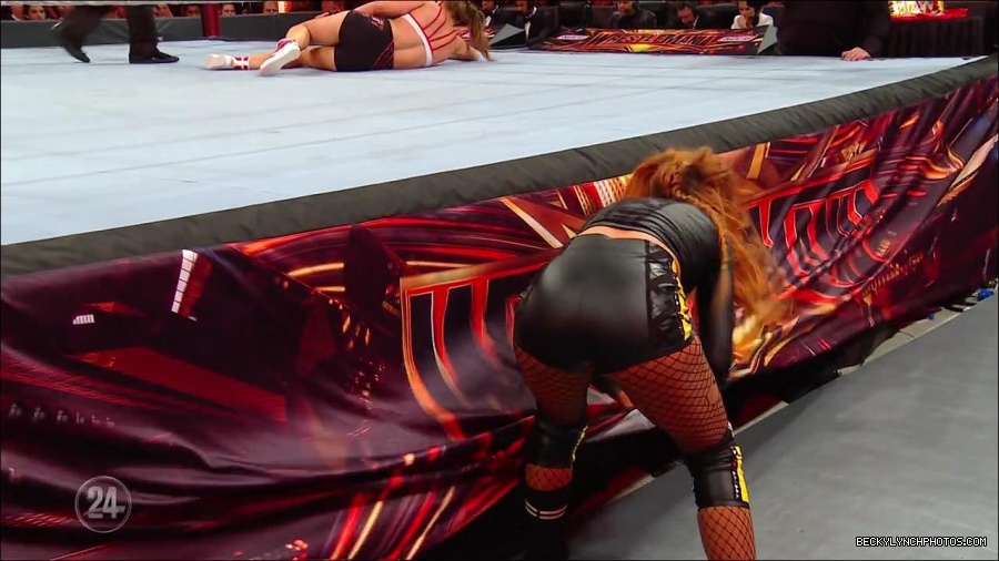 Becky_Lynch_-_The_Man_mp4_003280533.jpg