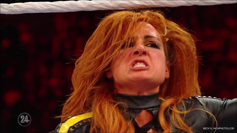 Becky_Lynch_-_The_Man_mp4_003292933.jpg