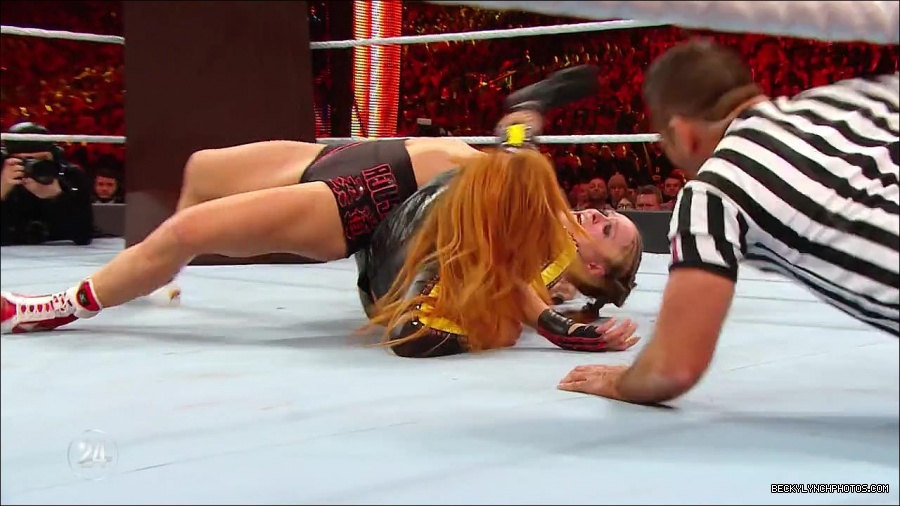 Becky_Lynch_-_The_Man_mp4_003319733.jpg