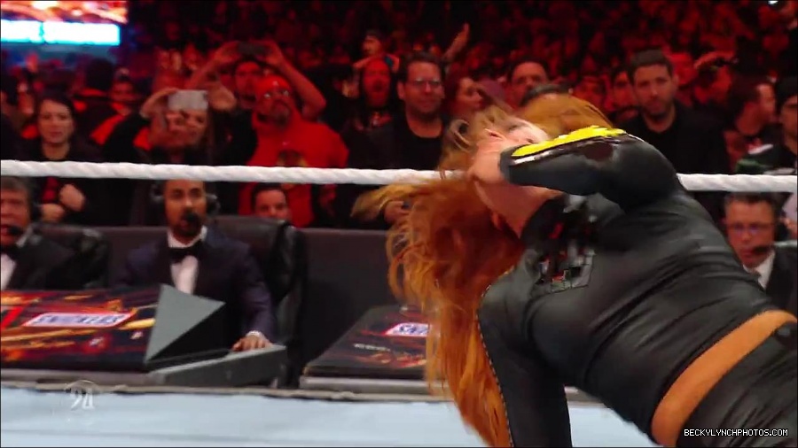 Becky_Lynch_-_The_Man_mp4_003330533.jpg