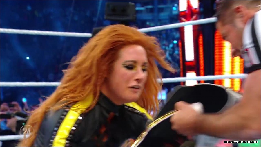 Becky_Lynch_-_The_Man_mp4_003337733.jpg