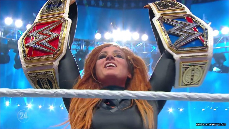 Becky_Lynch_-_The_Man_mp4_003438900.jpg