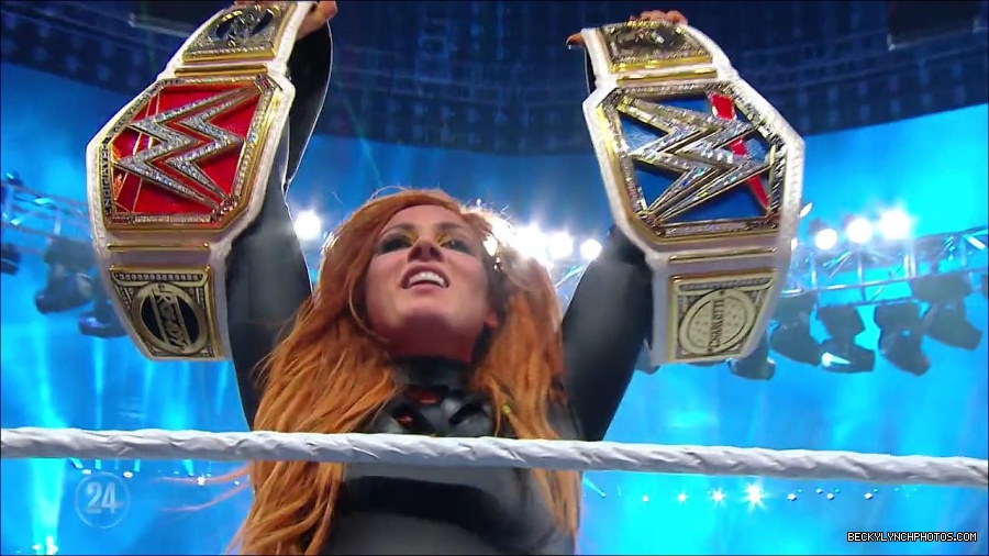 Becky_Lynch_-_The_Man_mp4_003439300.jpg