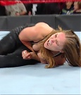 Becky_Lynch_-_The_Man_mp4_001664566.jpg