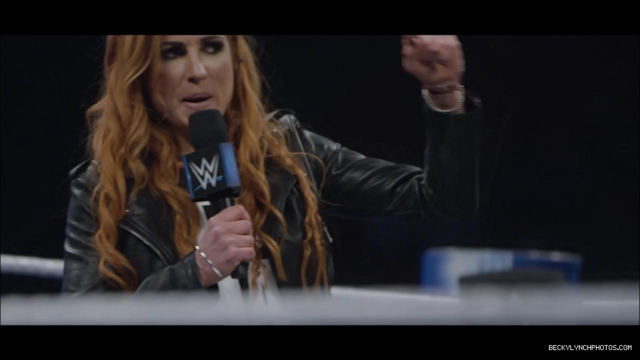 Becky_Lynch_mp4_000376066.jpg