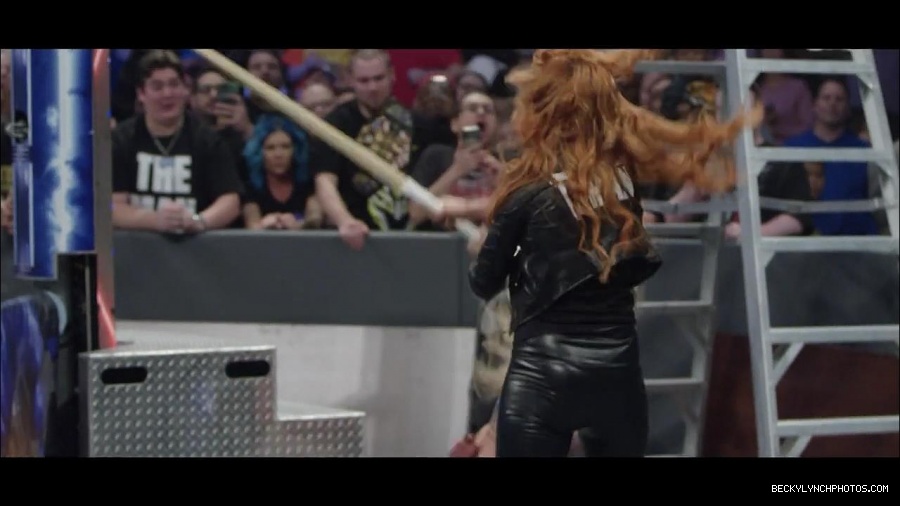 Becky_Lynch_mp4_001242666.jpg