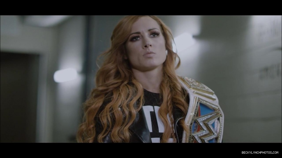 Becky_Lynch_mp4_001409066.jpg