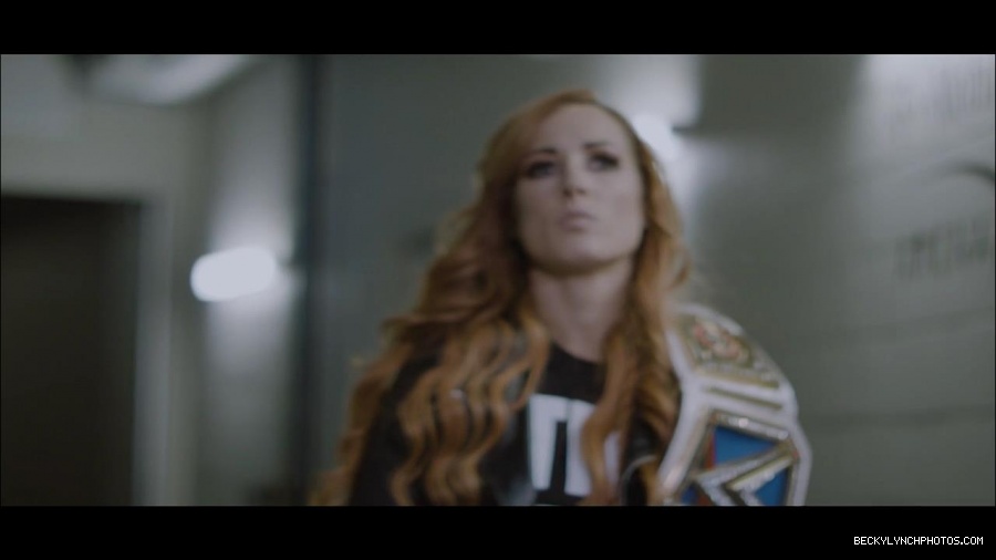 Becky_Lynch_mp4_001413466.jpg