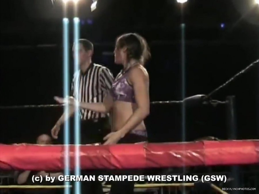 GSW_Classics_Rebecca_Knoxx_28Becky_Lynch29_vs__Kisu_-_GSW_Unstoppable_2006_241.jpg