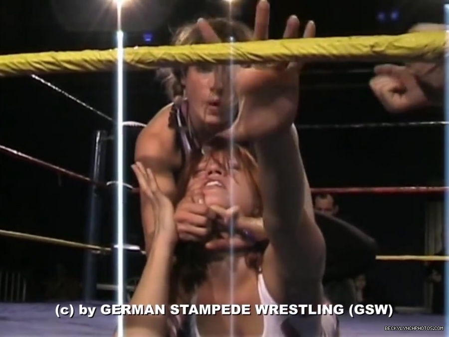 GSW_Classics_Rebecca_Knoxx_28Becky_Lynch29_vs__Kisu_-_GSW_Unstoppable_2006_471.jpg
