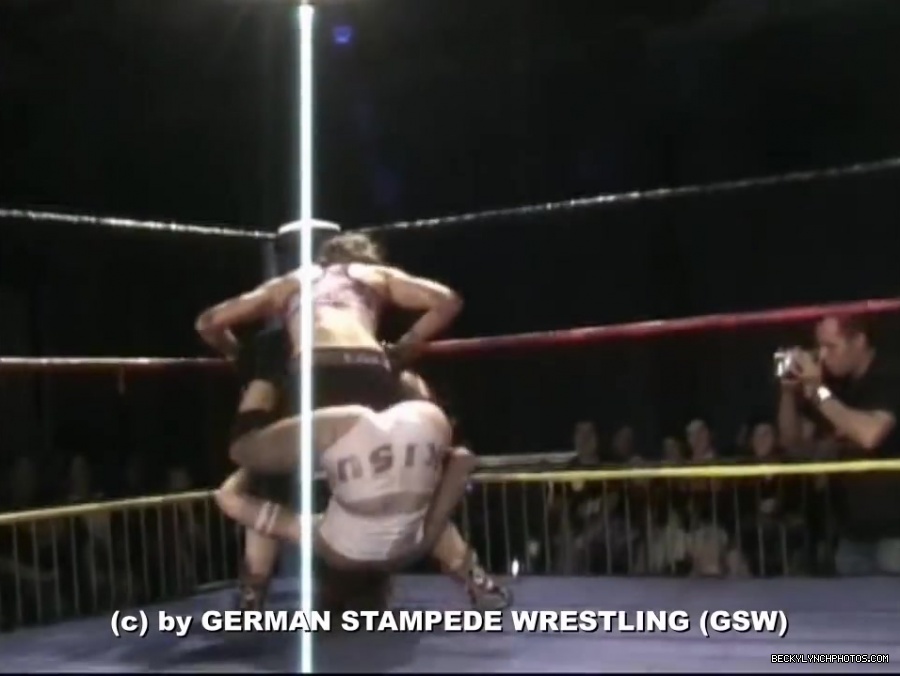 GSW_Classics_Rebecca_Knoxx_28Becky_Lynch29_vs__Kisu_-_GSW_Unstoppable_2006_502.jpg