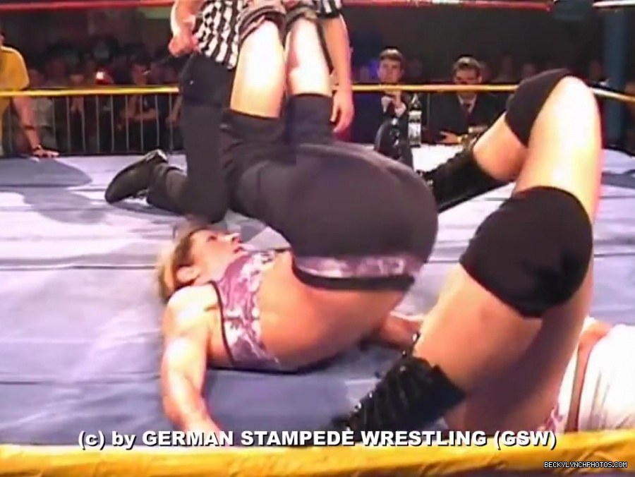 GSW_Classics_Rebecca_Knoxx_28Becky_Lynch29_vs__Kisu_-_GSW_Unstoppable_2006_505.jpg