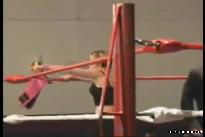 Rebecca_Knox_28Becky_Lynch29_vs_Cheerleader_Melissa_2005_0147.jpg