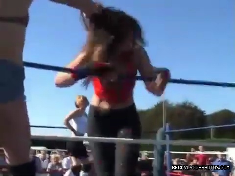 Katarina_Leigh_v_Rebecca_Knox28Becky_Lynch29_v_Sweet_Saraya_v_Jersey_QOC_Championship_Match_08_07_2005_mp4_000556400.jpg