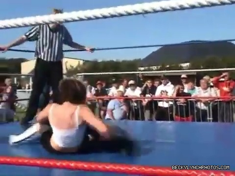 Katarina_Leigh_v_Rebecca_Knox28Becky_Lynch29_v_Sweet_Saraya_v_Jersey_QOC_Championship_Match_08_07_2005_mp4_001032840.jpg
