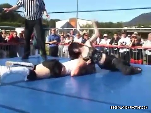 Katarina_Leigh_v_Rebecca_Knox28Becky_Lynch29_v_Sweet_Saraya_v_Jersey_QOC_Championship_Match_08_07_2005_mp4_001194640.jpg