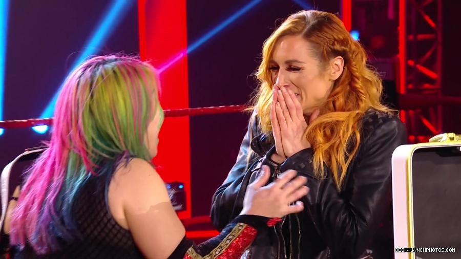 BECKY_LYNCH_talks_PREGNANCY_with_the_BELLAS21_0297.jpg