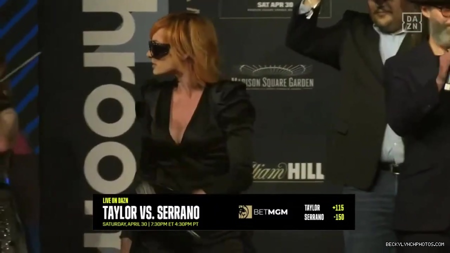 KATIE_TAYLOR_vs__AMANDA_SERRANO_WEIGH-IN_LIVESTREAM_Trim_0889.jpg