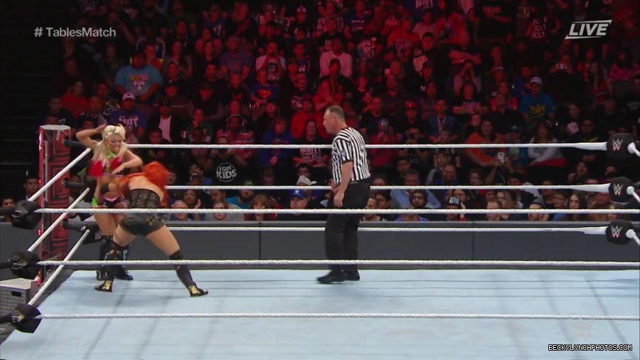 WWE_TLC_2016_PPV_720p_WEB_h264-HEEL_mp40159.jpg