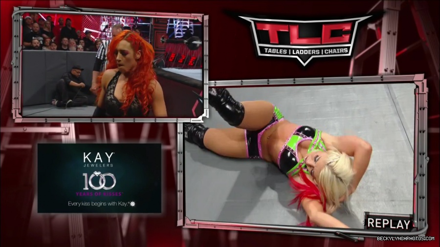 WWE_TLC_2016_PPV_720p_WEB_h264-HEEL_mp40231.jpg