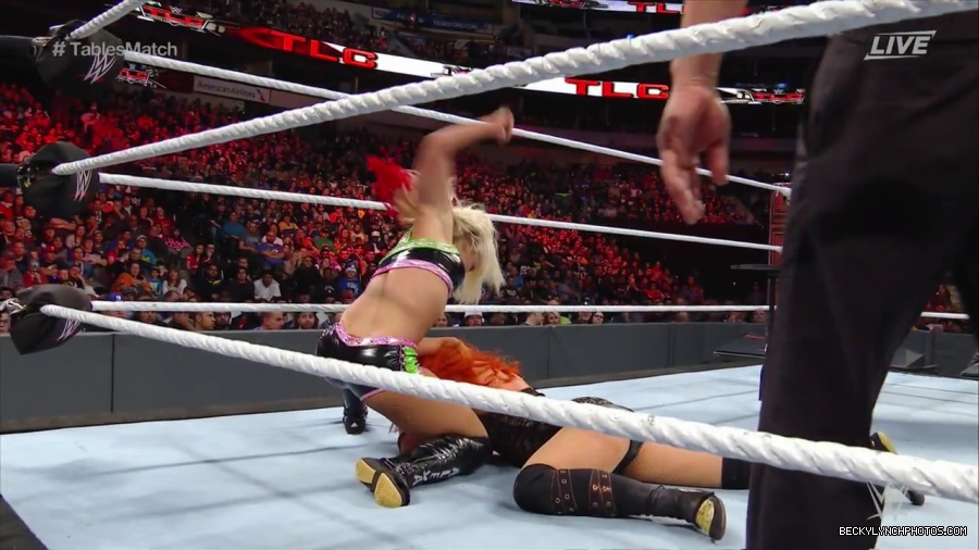 WWE_TLC_2016_PPV_720p_WEB_h264-HEEL_mp40586.jpg