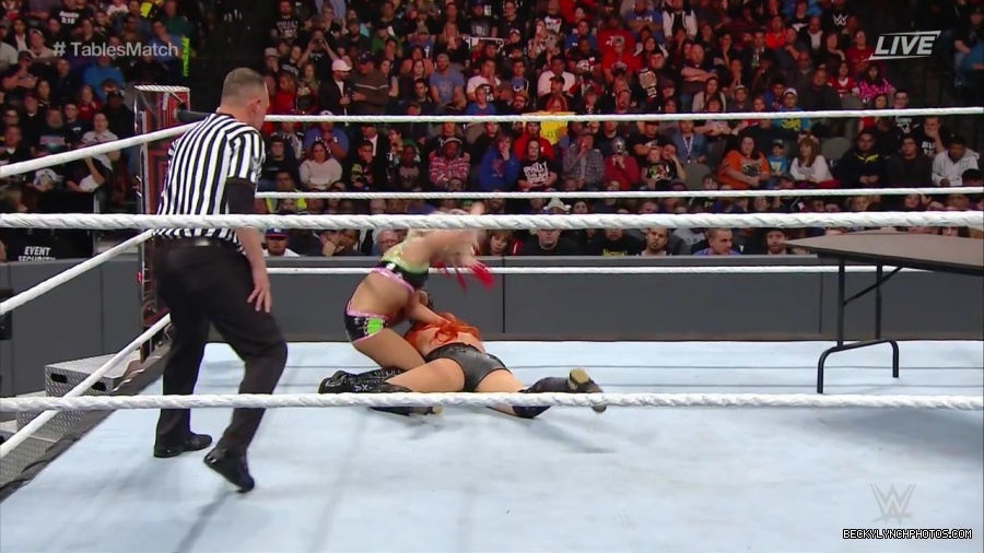 WWE_TLC_2016_PPV_720p_WEB_h264-HEEL_mp40587.jpg