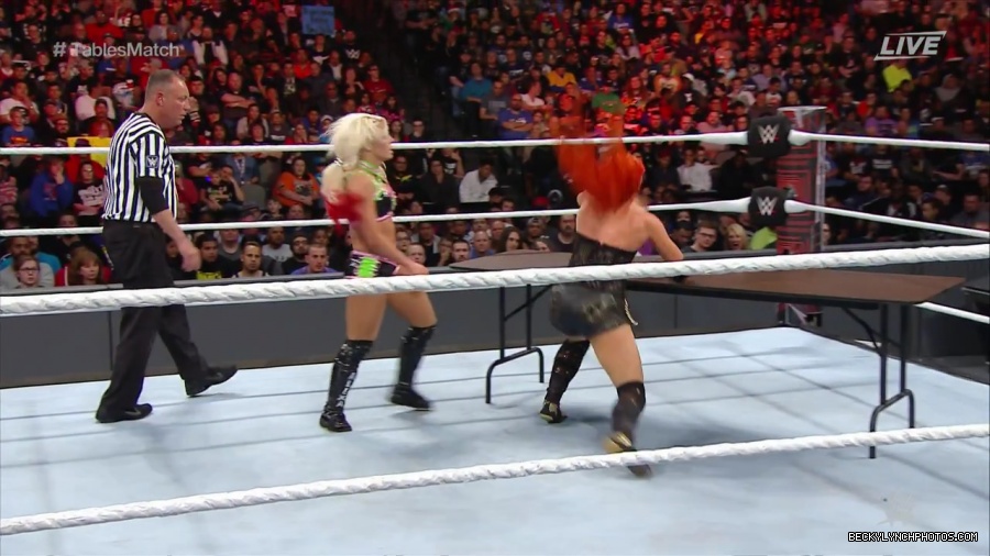 WWE_TLC_2016_PPV_720p_WEB_h264-HEEL_mp40599.jpg