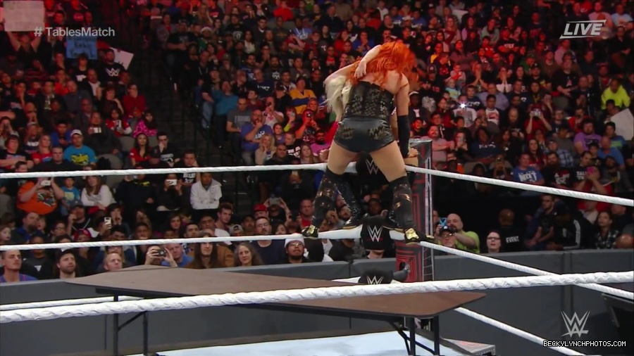 WWE_TLC_2016_PPV_720p_WEB_h264-HEEL_mp40644.jpg