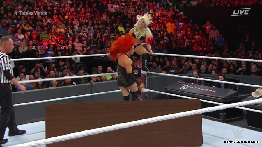 WWE_TLC_2016_PPV_720p_WEB_h264-HEEL_mp40655.jpg