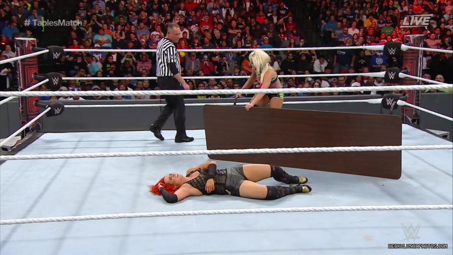 WWE_TLC_2016_PPV_720p_WEB_h264-HEEL_mp40685.jpg